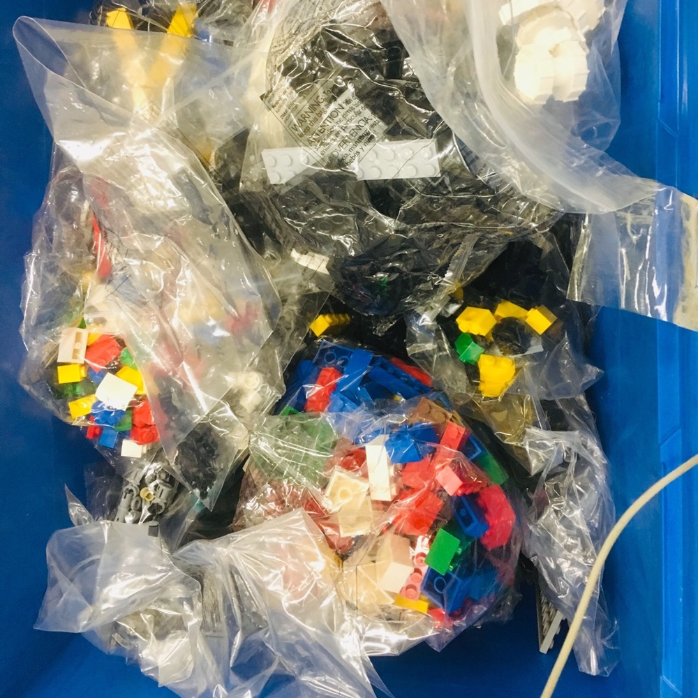 LEGO - Picture 2 of 6
